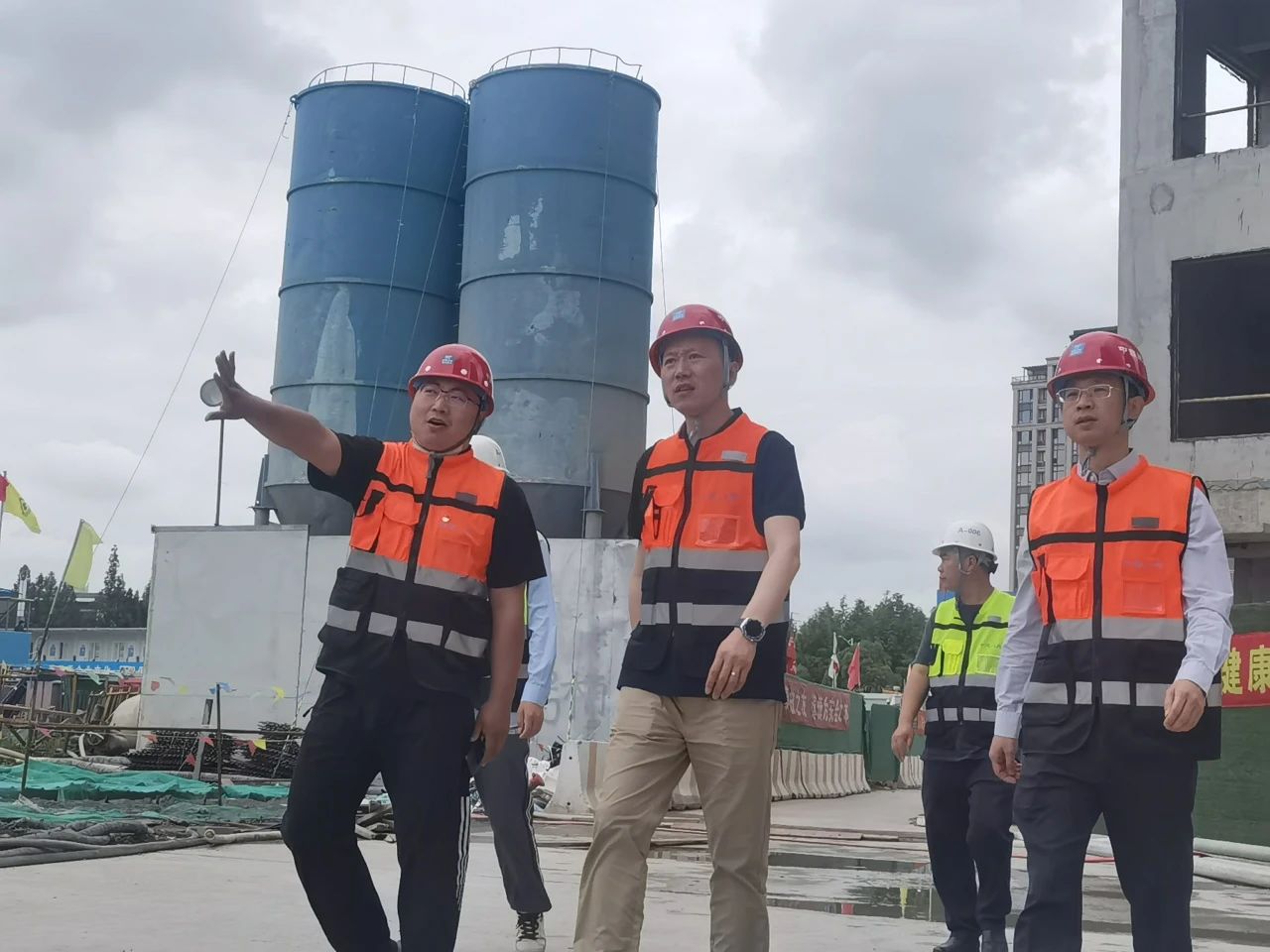 王涛在沪重点.jpg 王涛在沪重点.jpg